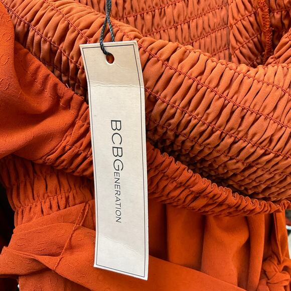 NWT BCBGeneration Short Sleeve Smocked Belted Romper Women's Size Small Orange - Picture 5 of 6